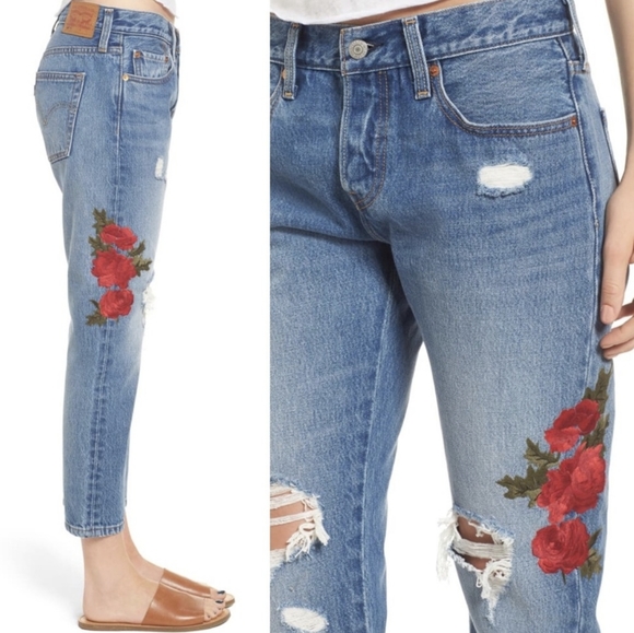 Levi's Rose Embroidered Distressed Tapered… - Picture 3 of 15
